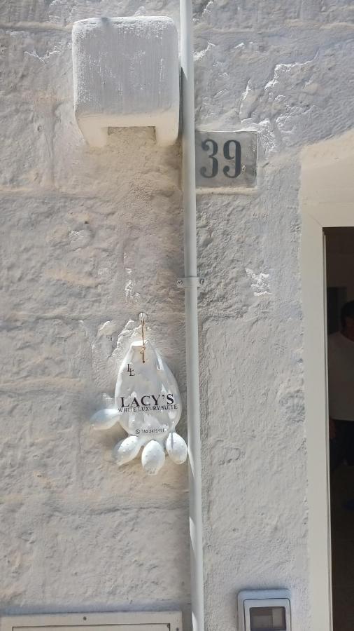 Lacy'S Luxury Suite Ostuni Exterior photo